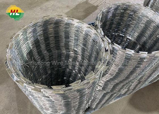 Stainless Steel Concertina Razor Wire Barbed Wire Galvanized Steel 300M For Home Garden