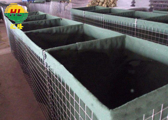 Tinggi 0,6m-2,7m Tembok Pasir Militer Hesco Penghalang Panjang 1,21m-33m