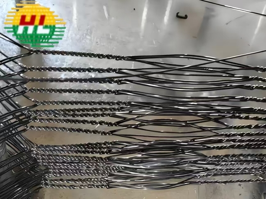 Wire Diameter 0.5mm Besi Pertahanan Penghalang Tersembunyi Hambatan Diskrit Entanglement Jaringan Untuk Drone