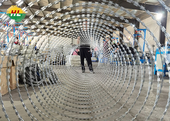 Pagar Keamanan Taman Kawat Silet Taman, Kawat Pisau Cukur Concertina yang Dipotong Baja Galvanis 300MM